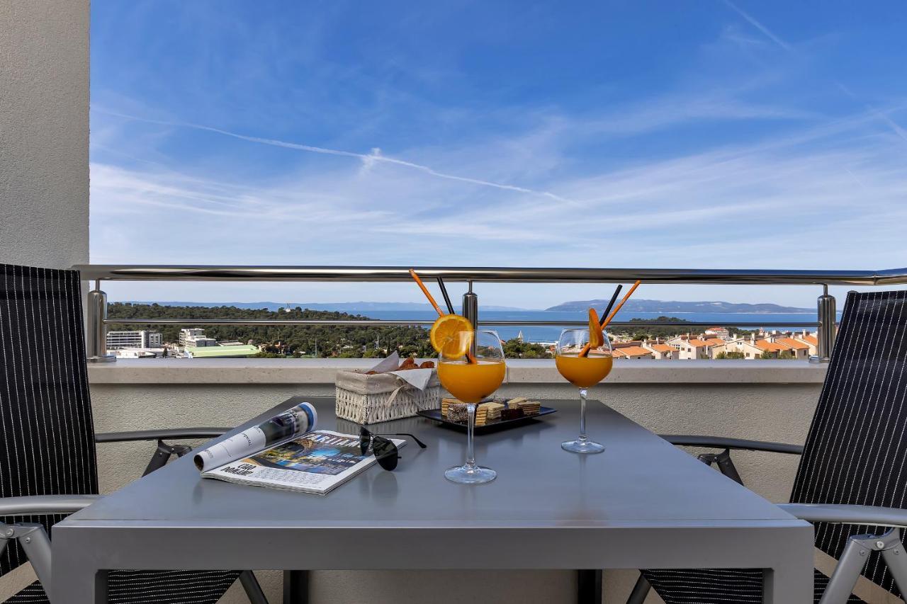 Apartment Navis, Sea View Макарска Экстерьер фото