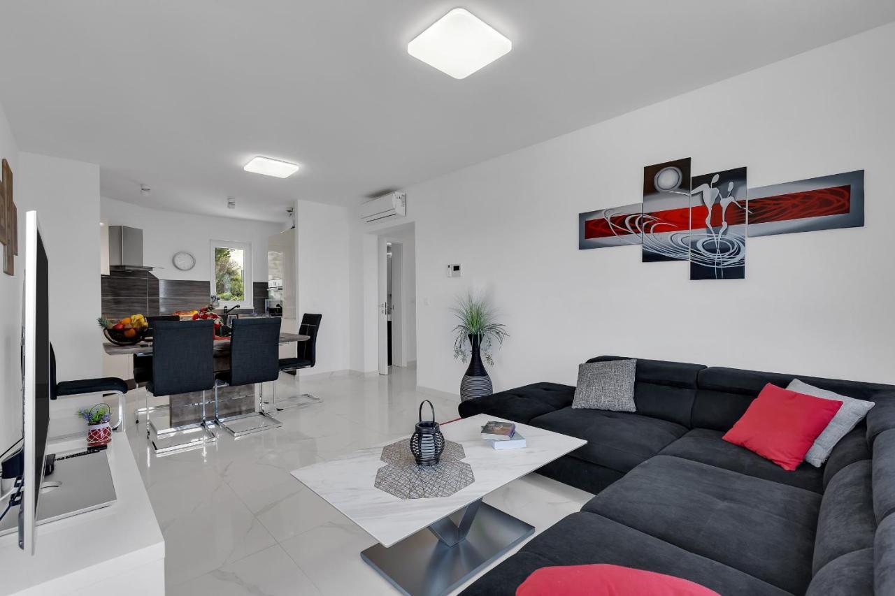 Apartment Navis, Sea View Макарска Экстерьер фото