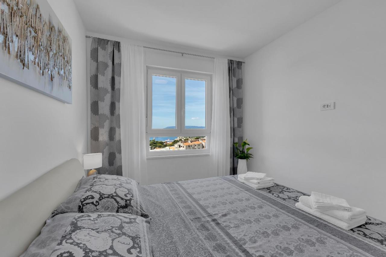 Apartment Navis, Sea View Макарска Экстерьер фото